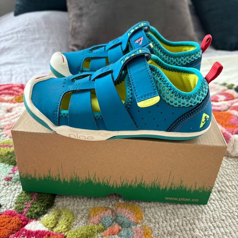 Plae Sam Sandals